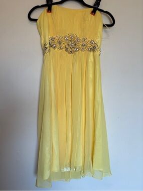 Mayqueen Couture Butter Yellow Strapless Cocktail Dress Sz 8 Embellished Formal